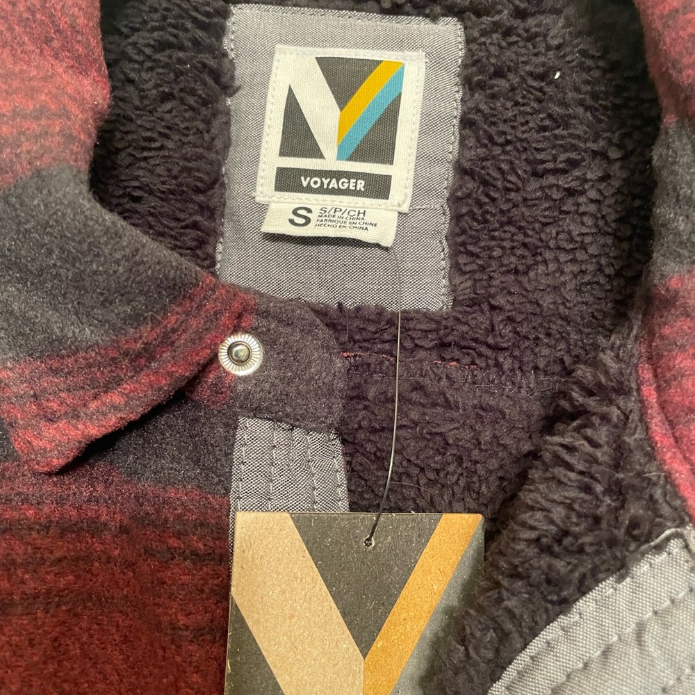 NWT Burgundy and Black Plaid Men's Fleece Jacket - Picture 3 of 10